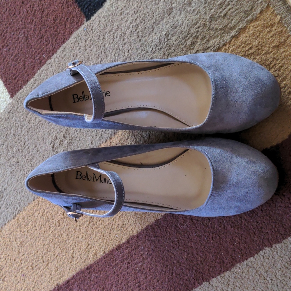 Strapped wedge dress shoes